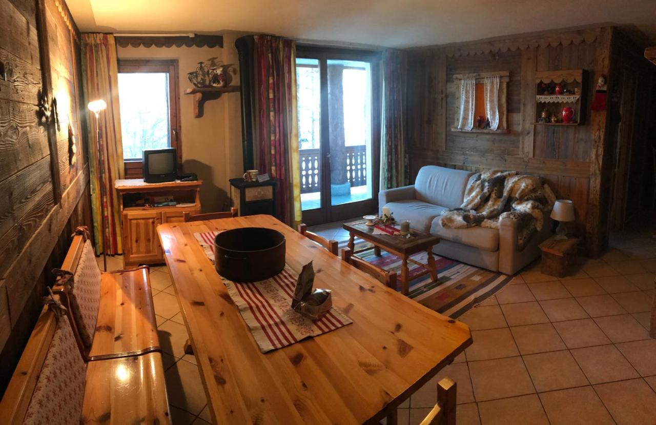 Fiocco Di Neve Apartman Pila  Kültér fotó